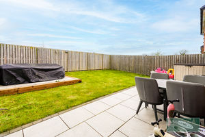 Photo 17- click for photo gallery